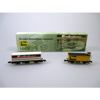 Rapistan Lande - 50 Jahre Materialfluss Innovation 1949 - 1999, Set mit 2 Wagen: 1 Wagen mit Firmenlogo 1949 Altbaugüterwagen mit Bremserhaus LANDE,