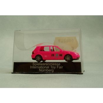 VW Golf IV AMW Spielwarenmesse 1998, pink