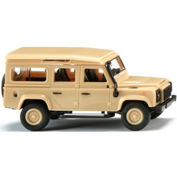 Land Rover Defender 110, beige