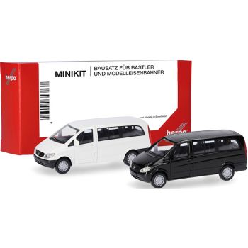 Set mit 2 Mercedes-Benz Vito Bus 2002, weiß und schwarz, MiniKit