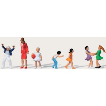 Schulkinder mit Lehrerin