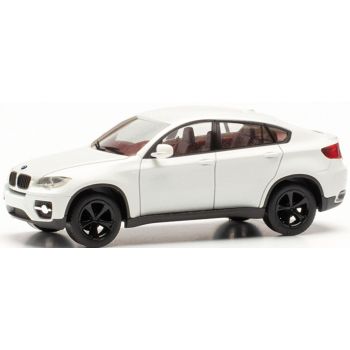 BMW X6, weiß, Felgen schwarz