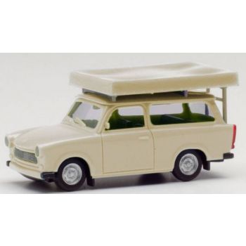 Trabant 601 Universal mit Dachzelt im Fahrzustand, perlweiss