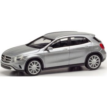 Mercedes-Benz GLA, iridiumsilber