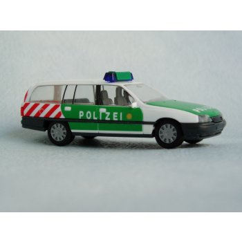 Opel Omega Caravan der AUTOBAHNPOLIZEI Berlin