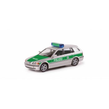 BMW 3er Touring der POLIZEI Bayern, silber/grün