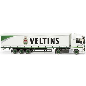 MAN TGX Euro 6c Gardinenplanen-Sattelzug, VELTINS Pils, Biertransport