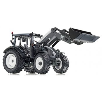 Valtra N123 mit Frontlader