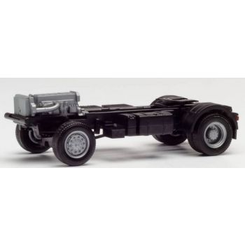 Teileservice Allrad-Fahrgestell Iveco Trakker 4x4, (2 Stück)