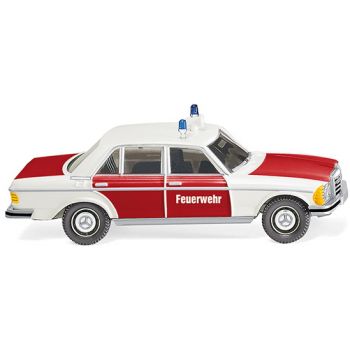 Mercedes-Benz 240D Limousine, Feuerwehr, rot/weiß, Komfort für den Brandmeister, Baujahr 1975-86