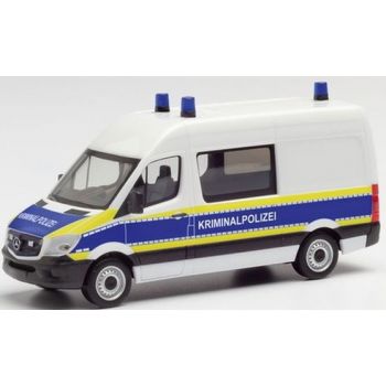 Mercedes-Benz Sprinter 13 Halbbus, Kriminalpolizei Brandenburg, weiß/blau mit leuchtgelben Streifen