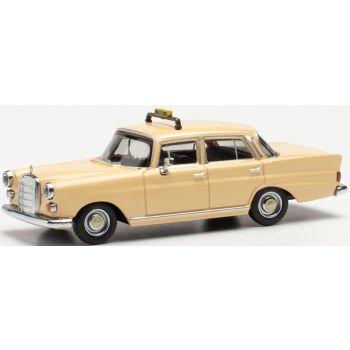 Mercedes-Benz 200 Heckflosse, Taxi, elfenbein