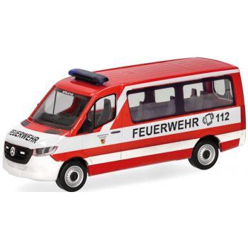 Mercedes-Benz Sprinter 18 Bus Flachdach, Feuerwehr Nürnberg, rot/weiß