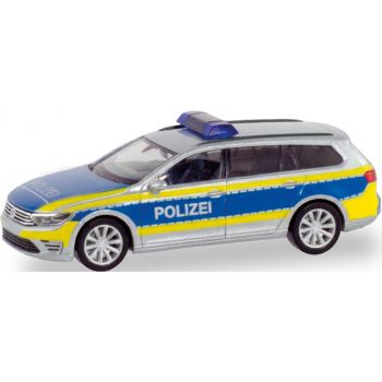 VW Passat Variant, Polizei Niedersachsen, silber/blau mit leuchtgelbem Streifendesign