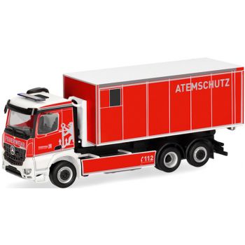 Mercedes-Benz Arocs M, Wechsellader-LKW, Feuerwehr Düsseldorf beladen mit Abrollbehälter Atemschutz, Nordrhein-Westfalen