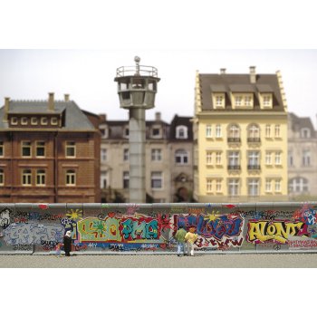 Betonmauer, Gesamtlänge 57 cm