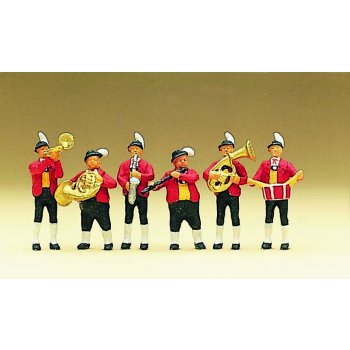 Tiroler Trachtenkapelle stehend