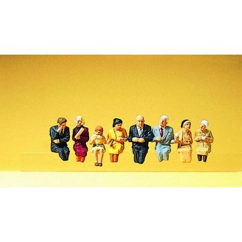 Sitzende Fahrgäste für Speisewagen