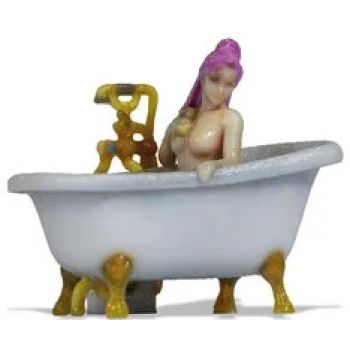 Badende Frau in der Badewanne
