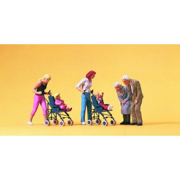 Mütter, Kinder und Kinderwagen, Großeltern