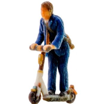 Mann auf E-Scooter, 3D-Master-Figur