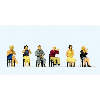 Sitzende Zuschauer, applaudierend