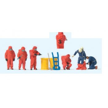 Feuerwehrmänner, roter Vollschutzanzug