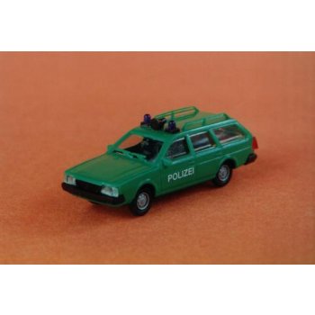 VW Passat Variant der POLIZEI, grün, mit 2 Blaulichtern