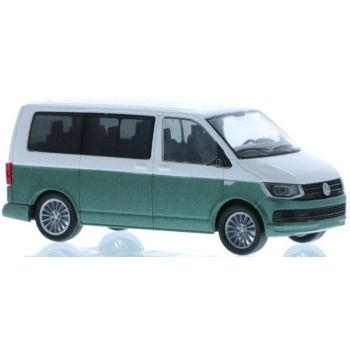 VW T6 Bus, zweifarbig, candyweiß/bay leaf green