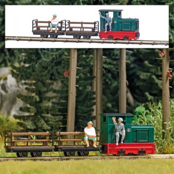 Feldbahn Star-Set Personentransport: Feldbahnl-Diesellokomotive Gmeinder 15/18, 2 Mannschaftswagen, 2 Figuren, Gleise usw.