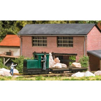 Feldbahn Start-Set Steinbruch, Feldbahnlokomotive Gmeinder 15/18 mit 2 Transportwagen beladen mit Felsbrocken, inkl. Gleisen, Batteriekasten, Schalter