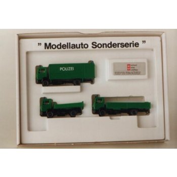 POLIZEI-SET 3 Mercedes-Benz LKW: Gerätewagen Koffer-LKW, Pritschen-Kipper und Langpritsche, grün, jeweils ohne Frontdruck 