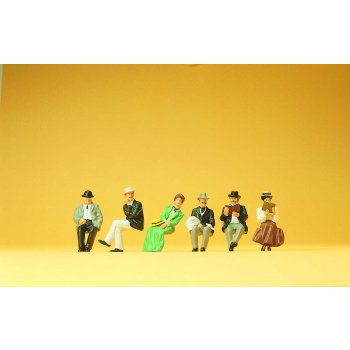 Sitzende Reisende um 1900