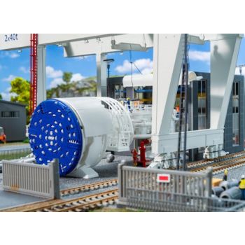 Tunnelbohrmaschine im Bau, Bausatz
