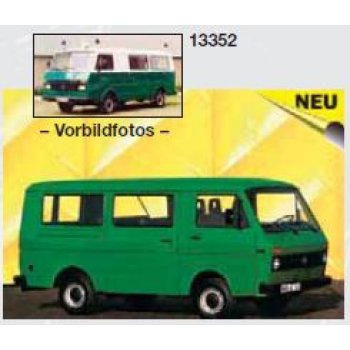 VW LT28 POLIZEI, grün/weiß