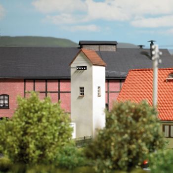 Trafohaus / Trafostation, Bausatz, Größe 38 x 26 mm, Höhe 125 mm