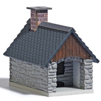 Backhaus, typisches Backhaus mit Natursteinwänden und Holzgiebel. Bausatz. Größe: 45 x 31 x 41 mm.