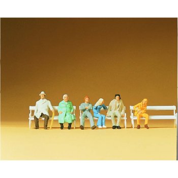 Sitzende Reisende, Bänke