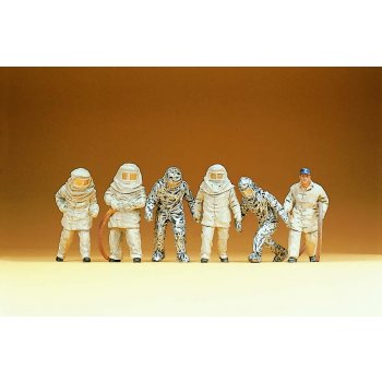 Feuerwehrmänner im Schutzanzug