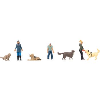 Spaziergänger mit Hunden, 7 Figuren