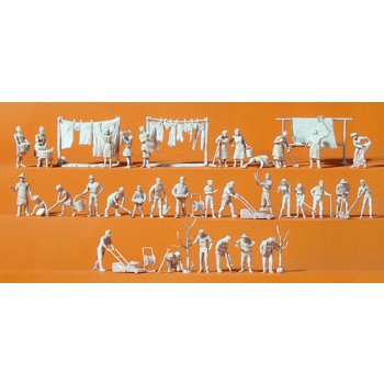 Bei der Haus- und Gartenarbeit. 33 unbemalte Miniaturfiguren mit Zubehör, Bausatz