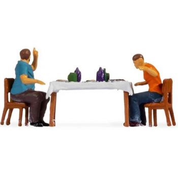 Tiny-Scenes, Mittagessen