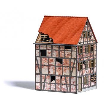 Verfallenes Stadthaus mit verwitterter Fassade und bröckelndem Putz, Größe: 8,5 x 7,7 x 12,7 cm, Bausatz