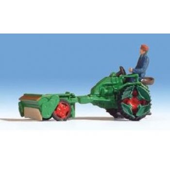 Fendt Geräteträger mit Saatgutstreuer