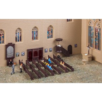 Kirchenausstattungs-Set (Altar, Kirchenbänke, Orgel, Beichtstuhl, Kanzel, Kreuz und Taufbecken)