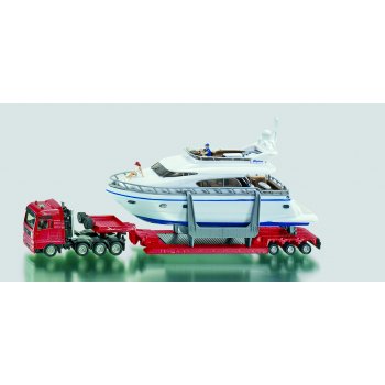 MAN Schwerlastsattelzug beladen mit Motoryacht