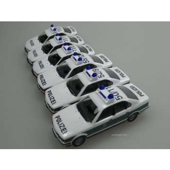 POLIZEI-Set Bayern, 6 verschiedene BMW der POLIZEI in Bayern, 3 BMW 325i und 3 BMW 520, bedruckt mit unterschiedlichen Funkrufnamen