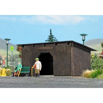 Haltepunkt Siegelhof, Haltepunkt für Bus, Bahn und Feldbahn aus echtem Holz, mit Ausschneidebogen, Bausatz, Größe 70 x 32 mm, Höhe 42 mm