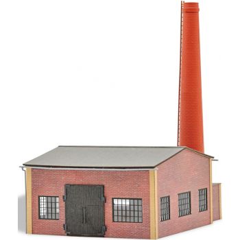 Heizhaus mit Schornstein, mit Backstein-Fassade, fertig koloriert, Größe 124 x 165 x 201 mm, Bausatz