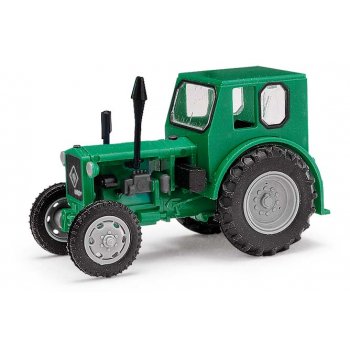 Traktor Pionier, grün, Exquisit, Baujahr 1949